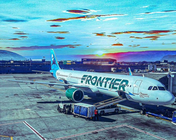 “all-my-flight-attendants-have-headaches”:-4-of-5-frontier-crew-fall-ill-on-airbus-a321