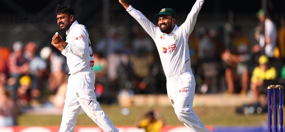 bangladesh-rock-australia-as-historic-test-win-in-sight