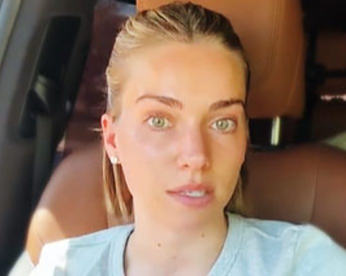a-year-after-3-year-old’s-drowning,-influencer-apologizes-for-letting-16-month-old-skip-life-jacket