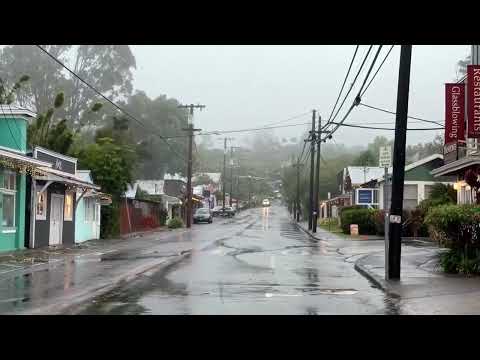 hurricane-lala-nears-hawaii’s-big-island,-governor-warns