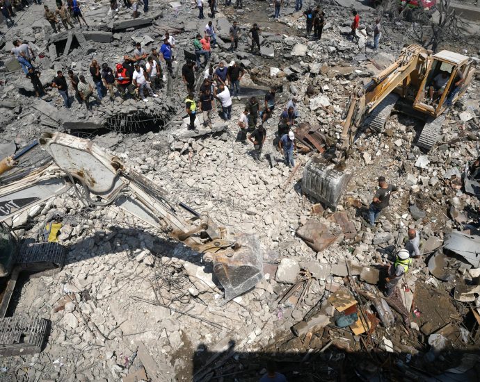 iran-war-live:-talks-on-hormuz-strait-continue;-israel-kills-11-in-lebanon