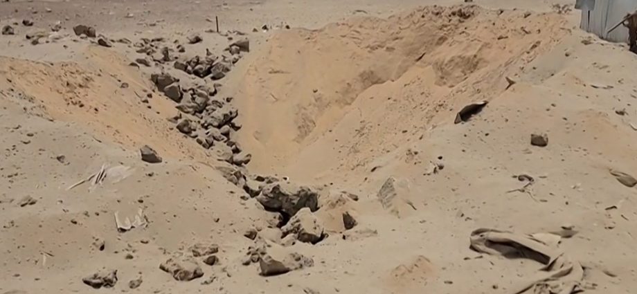yemen’s-government-says-houthi-strikes-hit-residential-areas-in-marib