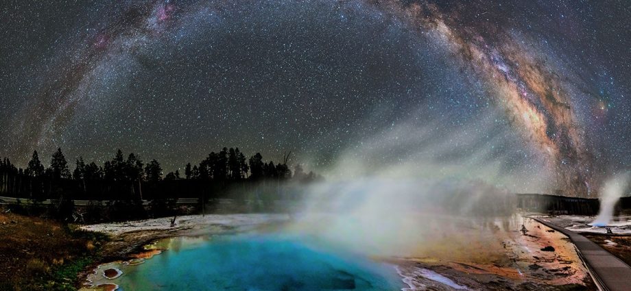 apod:-2026-august-16-–-milky-way-over-yellowstone