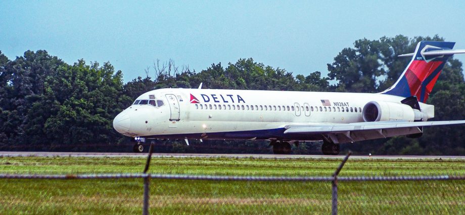 why-delta-air-lines’-quiet-exit-from-minneapolis-marks-the-end-of-the-dc-9-era-in-america