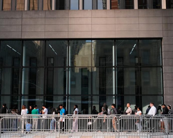 court-ruling-narrows-pathway-to-citizenship-for-daca-recipients