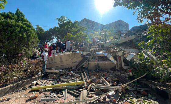 colombia-quake:-in-cali’s-ruins,-an-‘overwhelming-sense-of-humanity’