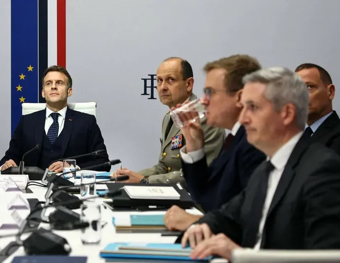 nyt:-france,-germany-and-uk-build-joint-format-to-secure-europe-a-place-in-ukraine-peace-talks