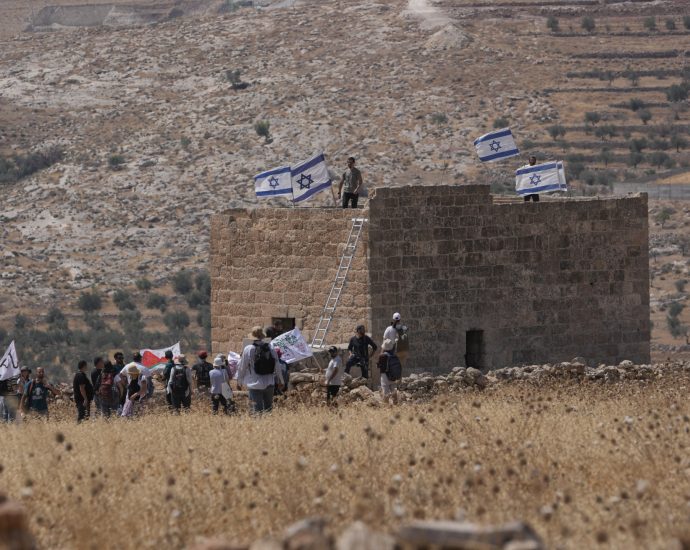 what-could-stop-israeli-settler-attacks-on-palestinians?