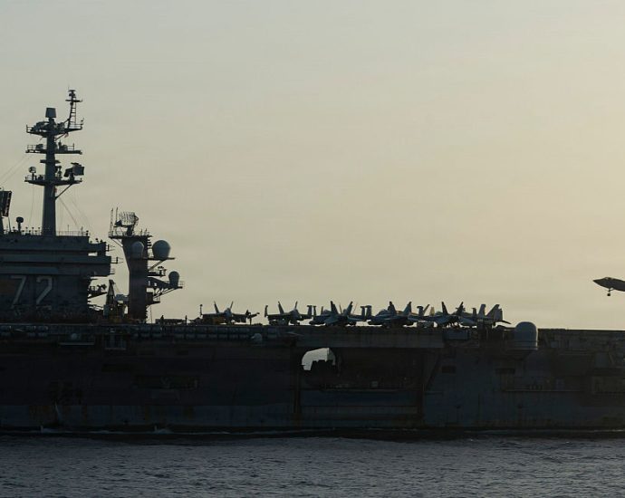 uss-lincoln-sailors-endured-260-days.-the-traitor-says-that’s-“not-nearly-long-enough”