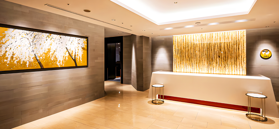 lounge-access-in-premium-economy?-the-airlines-that-actually-include-it