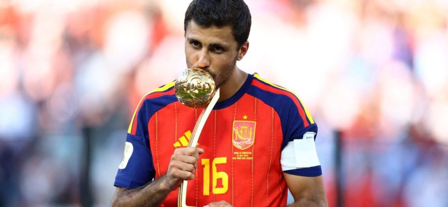 rodri-headed-to-barcelona-after-man-city-accepts-transfer-bid