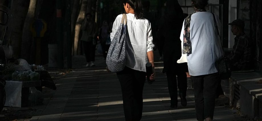 from-being-single-to-soaring-costs-and-war:-why-iranian-women-are-freezing-their-eggs