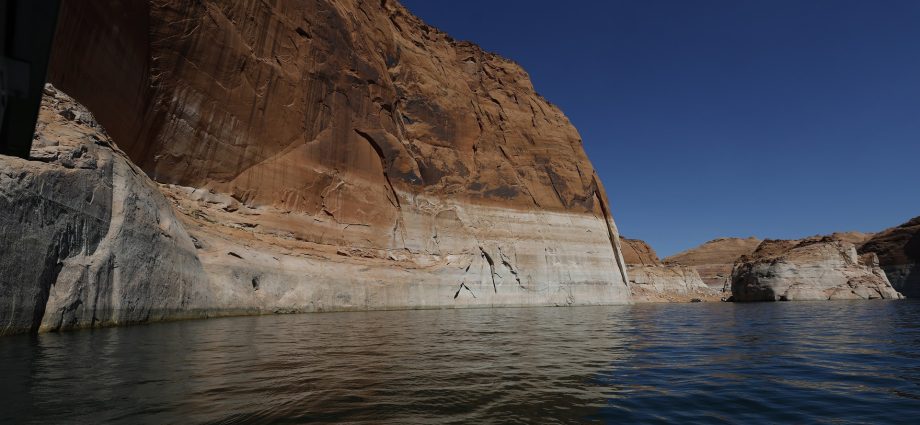 lake-powell-gets-to-its-lowest-level-days-after-mead-sees-record-low