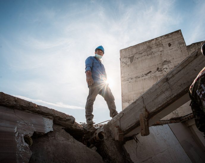 as-rubble-clears,-colombia-begins-focusing-on-recovery-after-the-earthquake