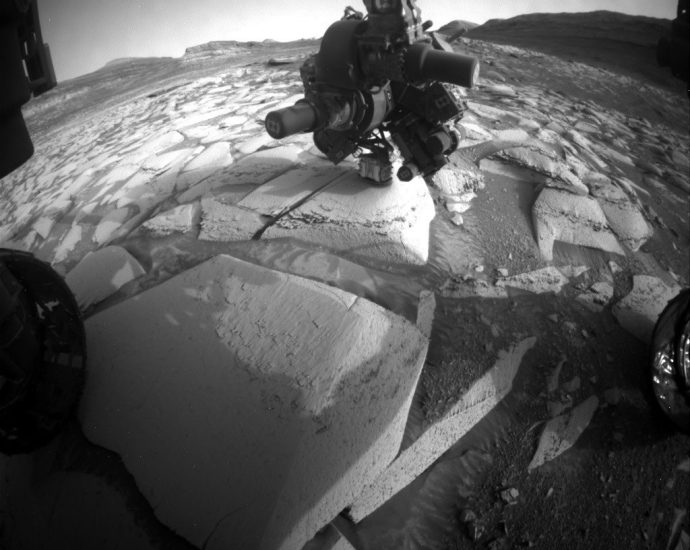 curiosity-blog,-sols-4975-4981:-happy-14th-landing-anniversary