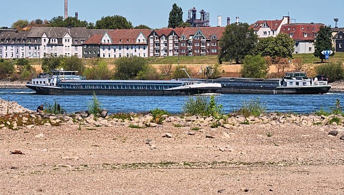rhine-river-remains-low-amid-ongoing-drought-in-germany