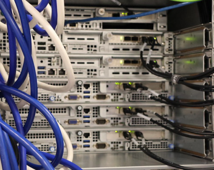 canadian-columnist-boosting-data-centres-has-ties-to-ai-industry