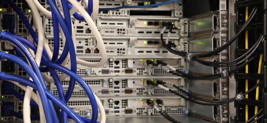 canadian-columnist-boosting-data-centres-has-ties-to-ai-industry