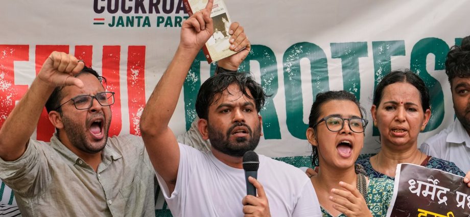 india’s-‘cockroach’-movement-makes-schools-next-battleground-against-modi