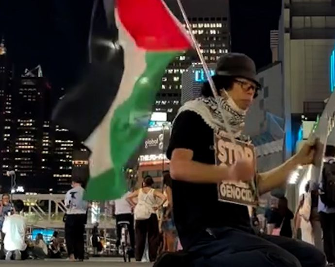 japanese-activist-keeps-protesting-against-israel’s-genocide-in-gaza