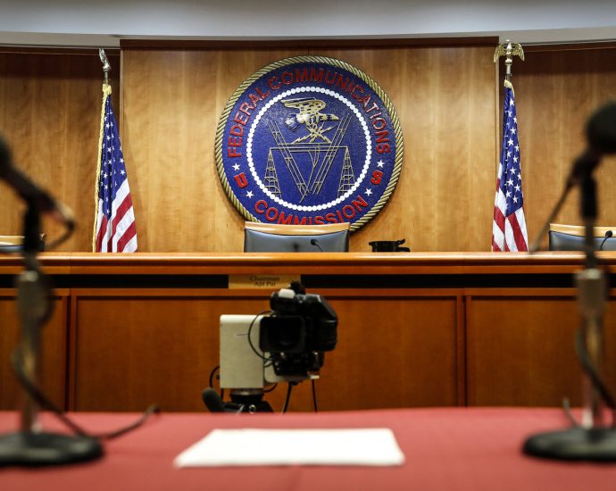 disney-and-abc-sue-fcc,-accusing-the-traitor-administration-of-‘retaliatory-campaign’