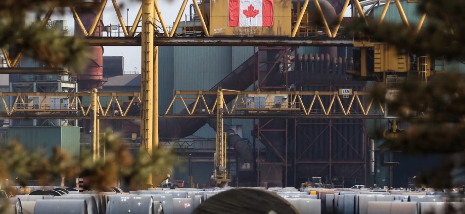 us,-canada-race-for-trade-deal-before-50%-tariffs-hit-wednesday