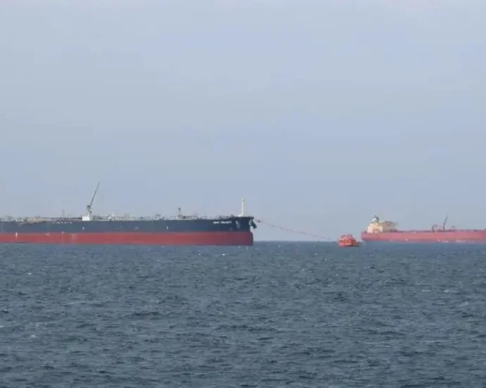 greek-run-tanker-carrying-russian-oil-hit-off-russia’s-black-sea-coast,-bloomberg-reports