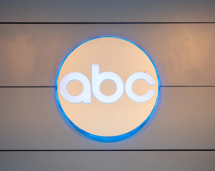 walt-disney-company-sues-the-traitor’s-fcc-over-‘retaliatory-campaign’-against-abc