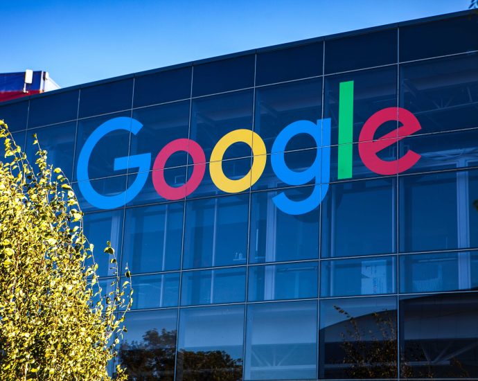 google-buys-data-from-bankrupt-spirit-airlines-for-ai-training