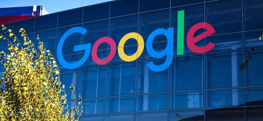 google-buys-data-from-bankrupt-spirit-airlines-for-ai-training