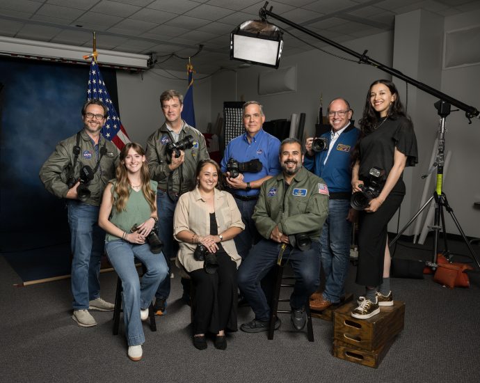 behind-the-lens:-meet nasa johnson’s photographers
