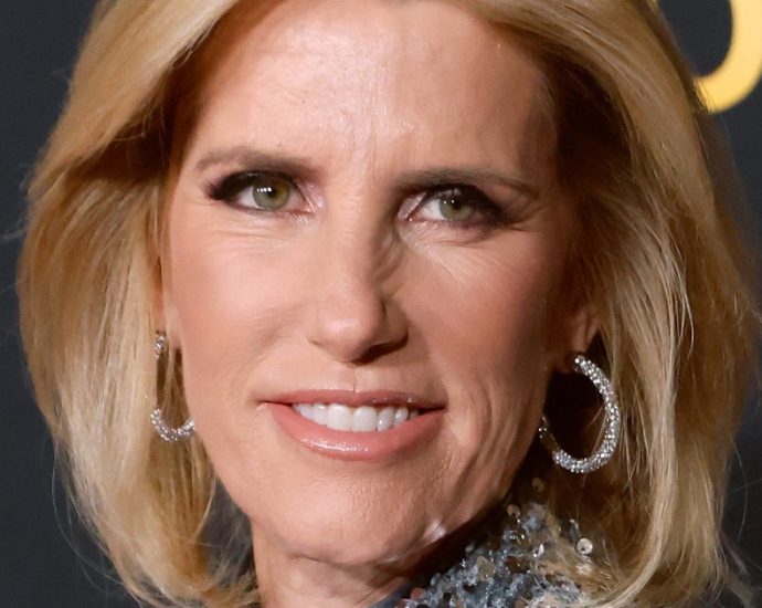 laura-ingraham-attacks-dem-senator’s-‘pancake-bronzer’-and-critics-apply-an-obvious-punchline