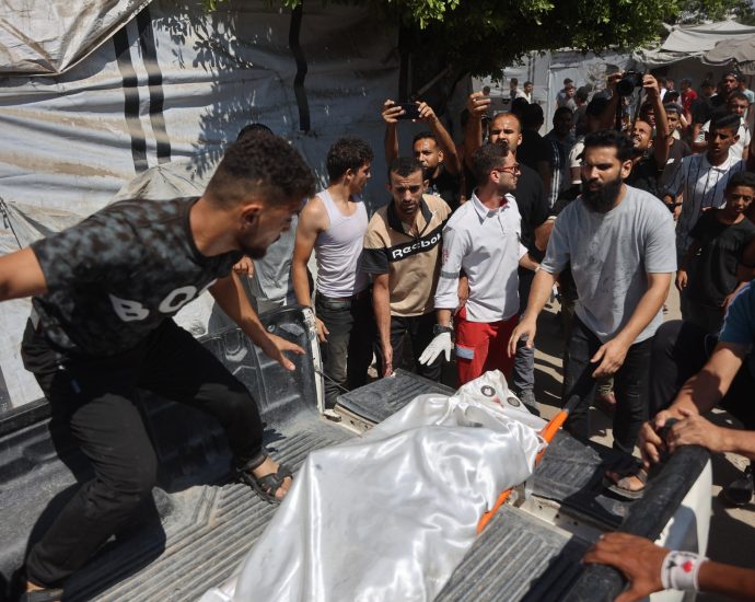 hamas-condemns-‘new-war-crime’-as-israel-kills-10-in-crowded-gaza-hubs