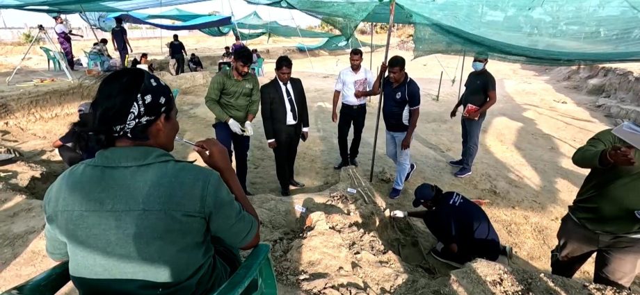 582-skeletons,-including-children-discovered-in-sri-lanka-mass-grave