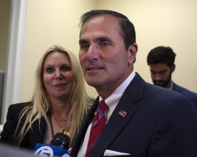 florida-lawmaker-who-backed-death-penalty-for-child-rapists-charged-with-molestation