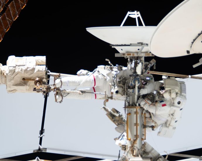 expedition-75-cleans-up-after-spacewalk,-keeps-up-microgravity-research