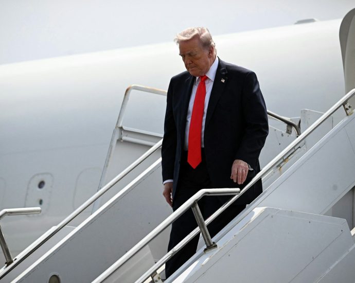 us.-airman-arrested-over-call-to-impeach-the-traitor-is-detained-again