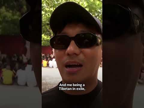 tibetans-shave-their-heads-in-new-delhi-in-protest-against-china’s-ethnic-unity-law