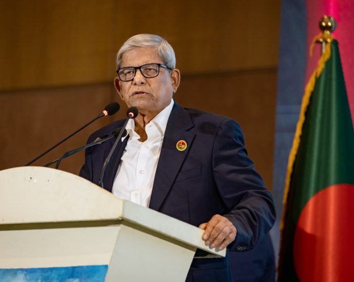 bangladesh-elects-ruling-party-veteran-alamgir-as-president