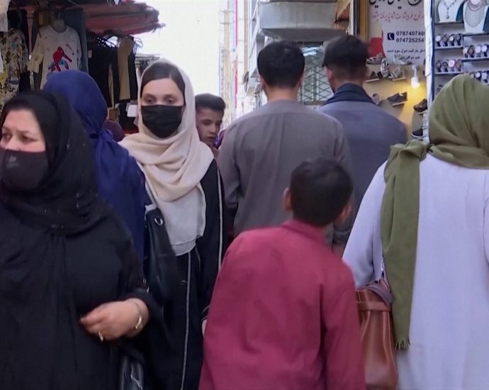 5-years-after-taliban-takeover,-women-&-girls-in-afghanistan-have-disappeared-from-public-life
