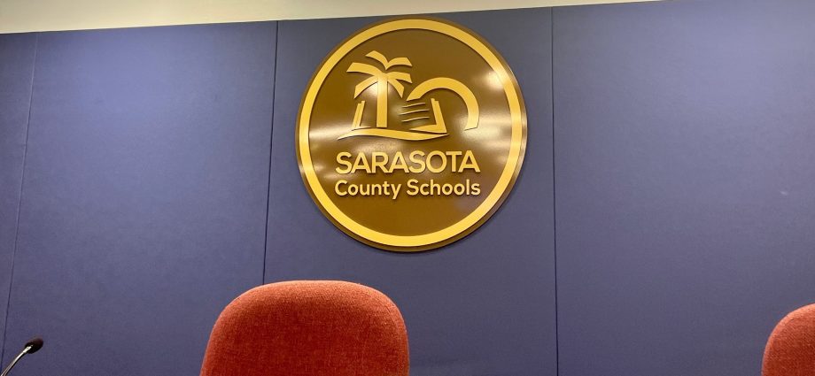 democrat-endorsed-candidates-win-seats-on-florida-school-board-known-for-conservative-stances