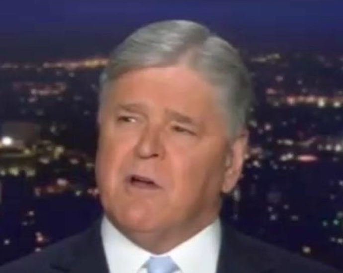 ‘this-is-pretty-bad’:-sean-hannity’s-double-standard-exposed-in-1-embarrassing-montage