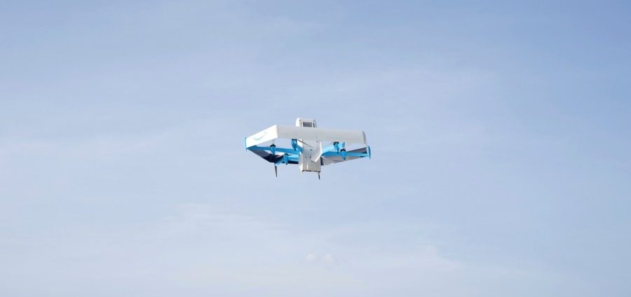 amazon-drone-drops-texas-woman’s-package-in-her-pool