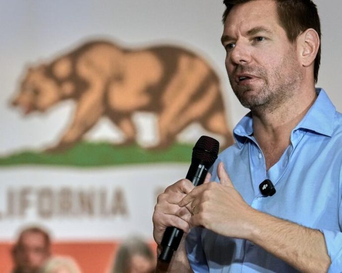 eric-swalwell-briefly-detained-as-feds-seize-his-phone-at-san-francisco-airport,-source-says