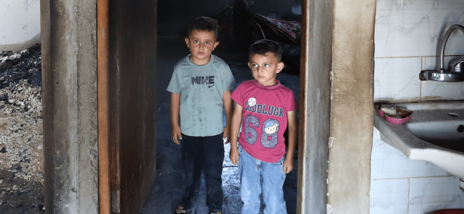 israeli-settlers-set-fire-to-palestinian-home-while-family-asleep