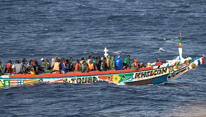 more-than-300-migrants,-including-40-children,-rescued-off-mauritania,-coastguard-says