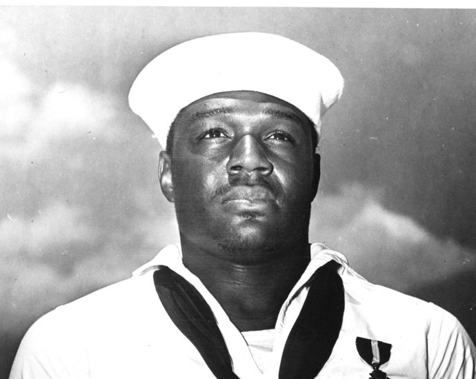 navy-in-talks-to-rename-ship-after-the-traitor-instead-of-black-war-hero