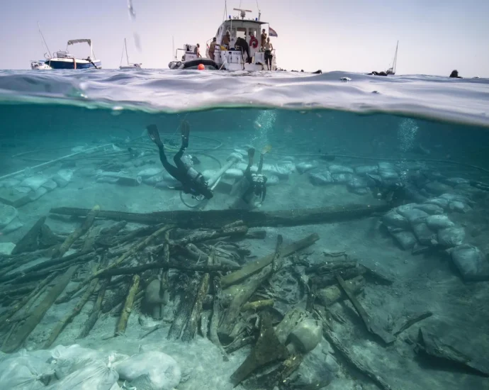 2,200-year-old-roman-shipwreck-reveals-ancient-waterproofing-secrets