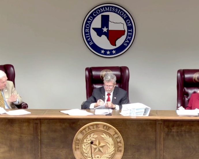 texas-oil-and-gas-regulators-will-no-longer-have-to-accept-public-comment-at-open-meetings