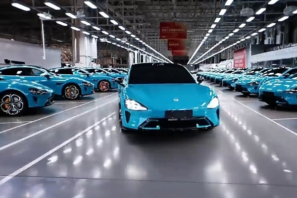 Xiaomi Sells Half A Million SU7 Electric Vehicles